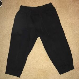 Black Fabletics jogger-style capris